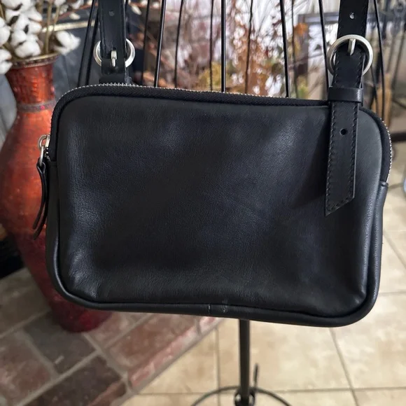 NWT LIEBESKIND BERLIN Mareike Black Crossbody Bag - Picture 4 of 10